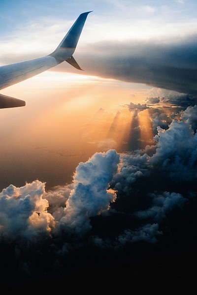 Avião nas Nuvens